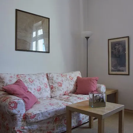 Messe Apartment *